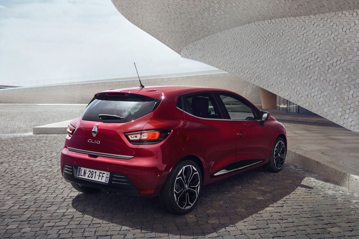 Renault Clio prive lease achter