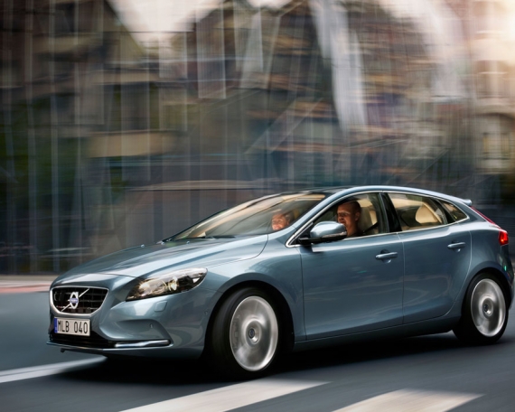 Volvo V40